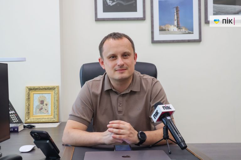 «Тариф на електроенергію може зникнути, залишиться лише реальна ціна, і вона втричі вища за нинішню» - керівник ТОВ «Прикарпатенерготрейд» Володимир Смолій 2 «Тариф на електроенергію може зникнути, залишиться лише реальна ціна, і вона втричі вища за нинішню»: інтерв'ю з керівником «Прикарпатенерготрейд» Володимиром Смолієм