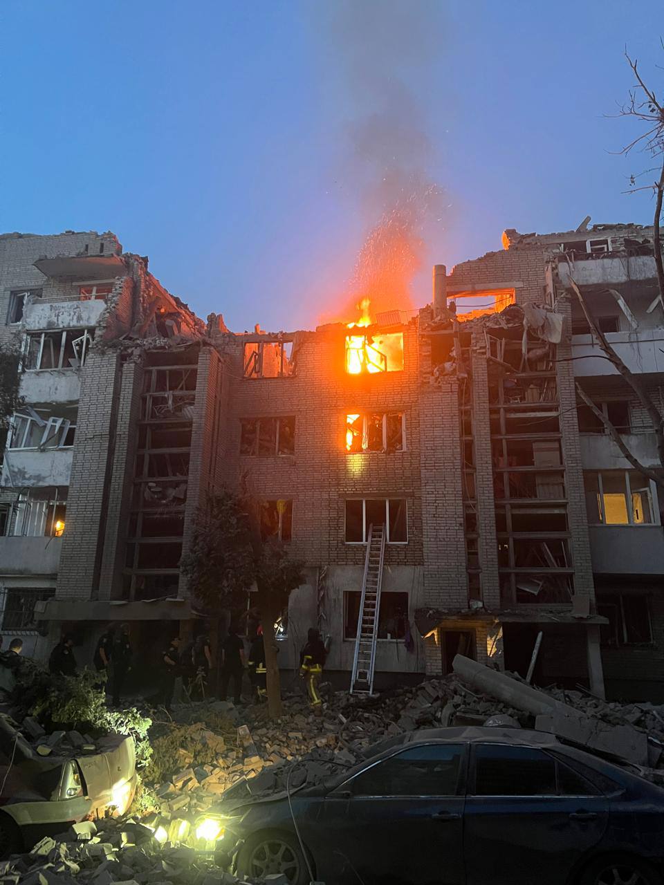 Росія вдарила по Львову: пошкоджені будинки, є постраждалі (ФОТО) 3 IMG 20260730 055308 112
