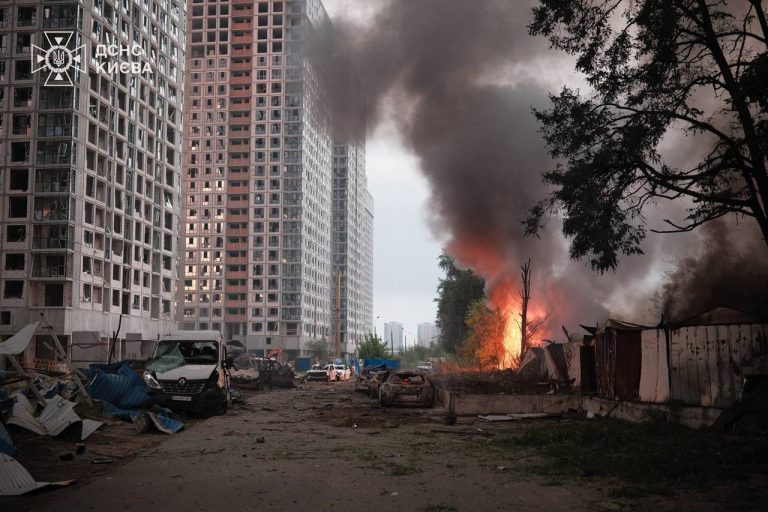 росіяни вдарили по Києву: загинули семеро людей, ще 24 постраждали (ФОТО) 10 photo 2026 07 06 05 43 15