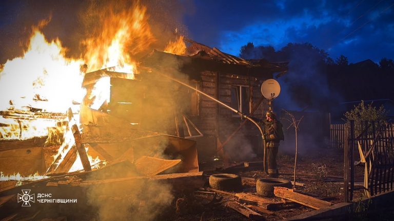 Ворог атакував Харків та Чернігівщину: розпочалися пожежі, є постраждалі (ФОТО) 5 photo 2026 07 21 10 14 37