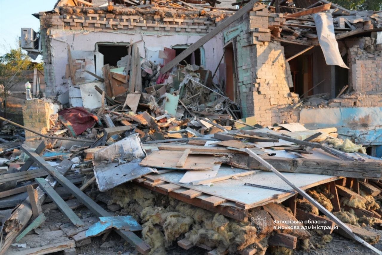 росіяни атакували Запоріжжя: загинув чоловік, є постраждалі (ФОТО) 3 photo 2026 07 27 06 10 01 2