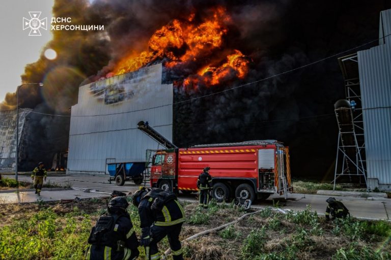 росіяни вдарили по Одещині та Херсонщині: що відомо 4 photo 5352868645417195406 y