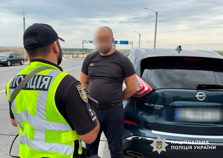 Розшукали водія, який ймовірно спровокував ДТП на Миколаївщині, в якій загинули 12 людей (ФОТО) 6 v3 cad6083968c101d1e27fdde564eecf77