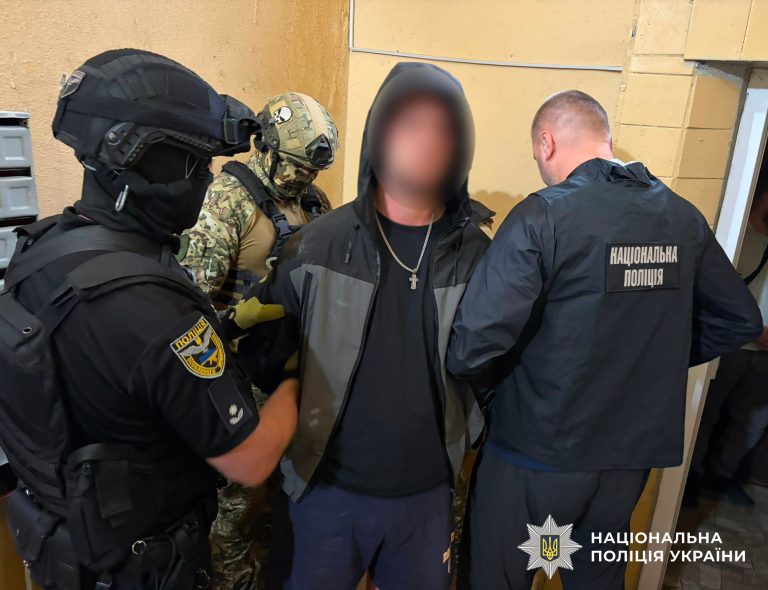 Сутичка із ТЦК: у Львові затримали 23-річного молодика за підозрою в нападі на поліцейського 9 v84 a81af51599f3d8e84a24bdcc30a89aac