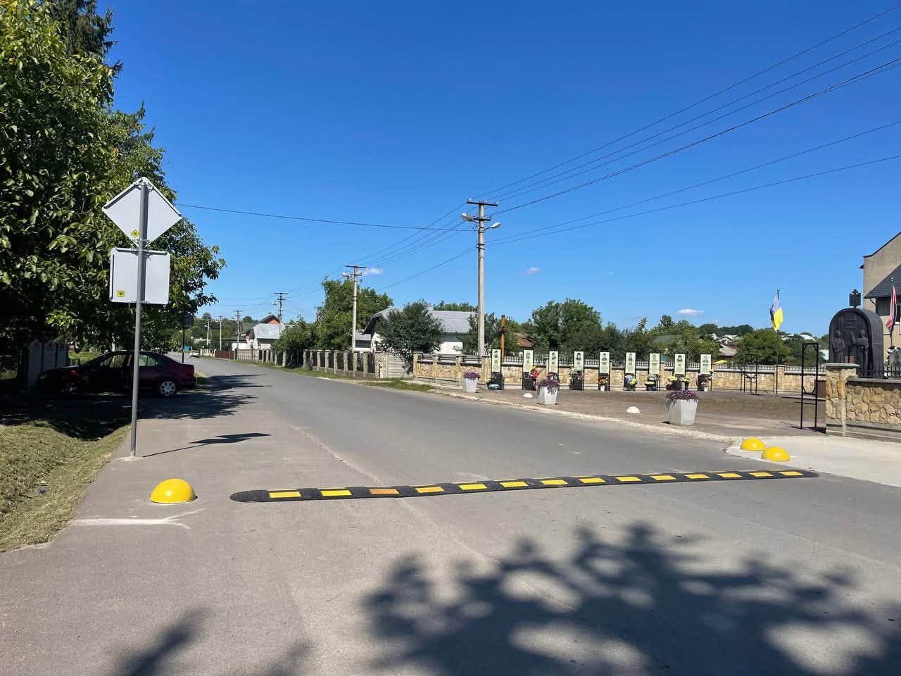 У Франківській громаді пояснили, де і за яких умов встановлюють засоби заспокоєння дорожнього руху 1 760522948 1649014210559301 5844636997133344247 n