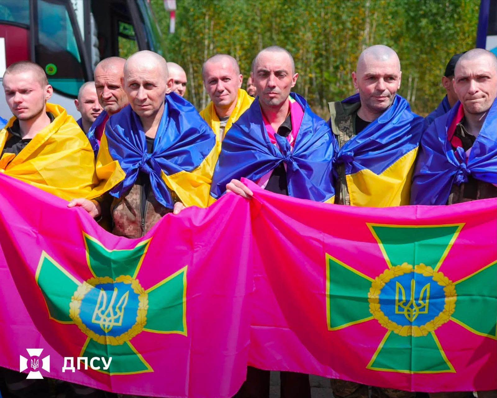 Володимира Лазара з Калуша звільнили з російського полону (ФОТО) 2 777867880 1710797340147916 8063067546093690744 n