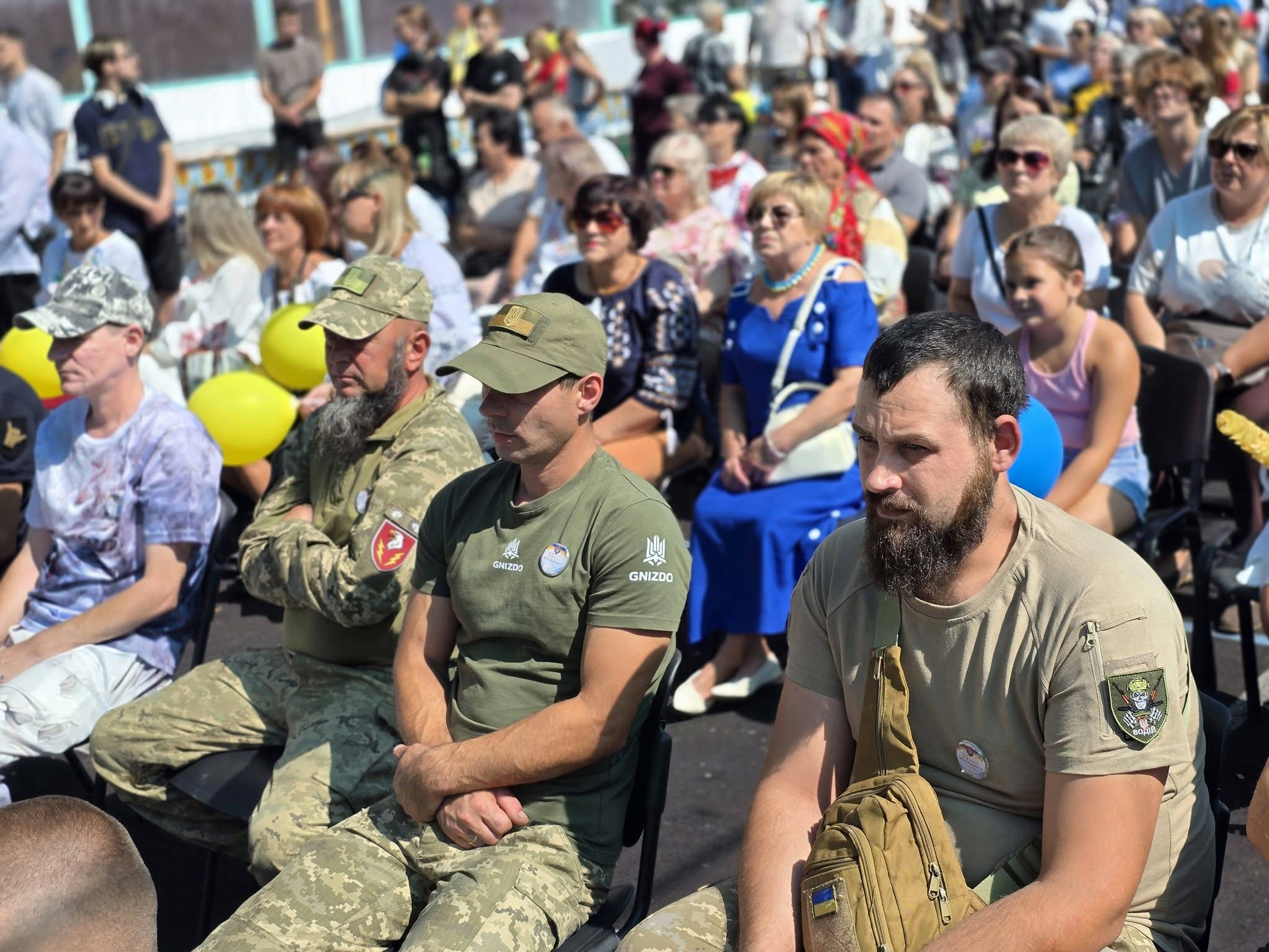 Мешканців Снятина почастували ювілейним яблучним пирогом (ФОТО) 2 783028357 2257841281705284 906117678881010368 n