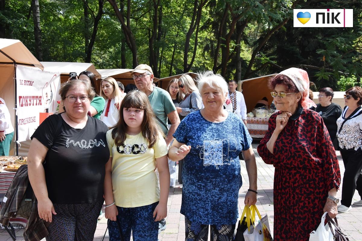 Смак, що допомагає фронту: на фестивалі у Франківську збирали кошти на потреби "Едельвейсу" (ФОТО, ВІДЕО) 5 DSC 0041