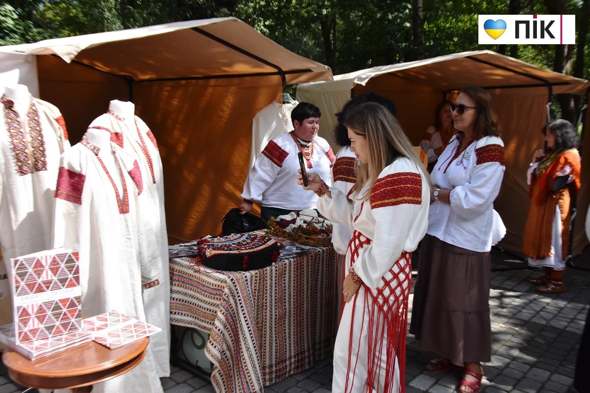 Смак, що допомагає фронту: на фестивалі у Франківську збирали кошти на потреби "Едельвейсу" (ФОТО, ВІДЕО) 7 DSC 0065
