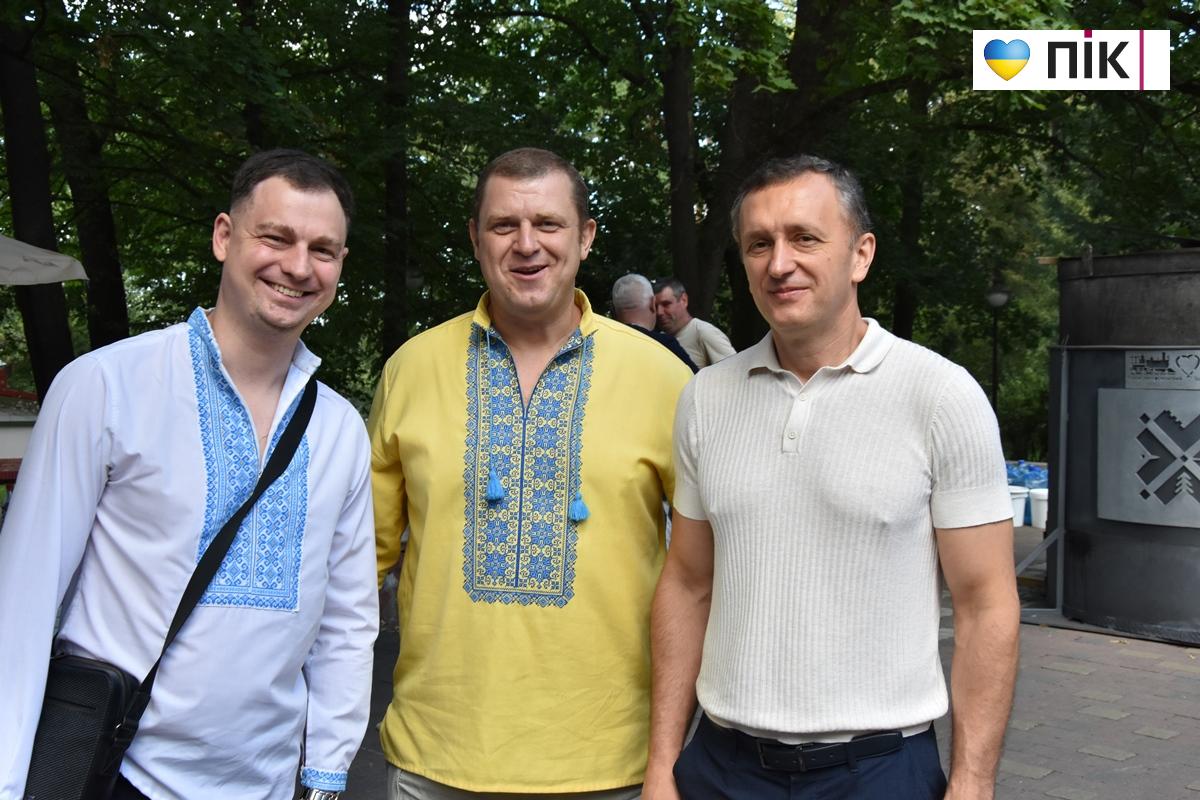 Смак, що допомагає фронту: на фестивалі у Франківську збирали кошти на потреби "Едельвейсу" (ФОТО, ВІДЕО) 28 DSC 0226