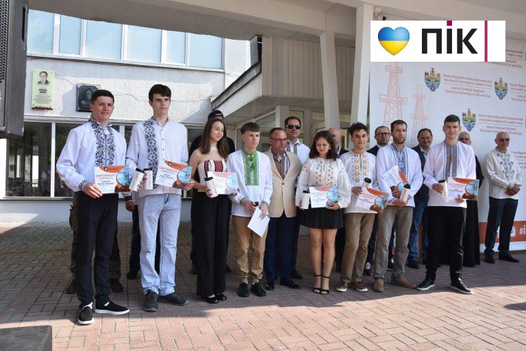 В ІФНТУНГ відбулася урочиста посвята першокурсників у студенти (ФОТО) 10 DSC 0348