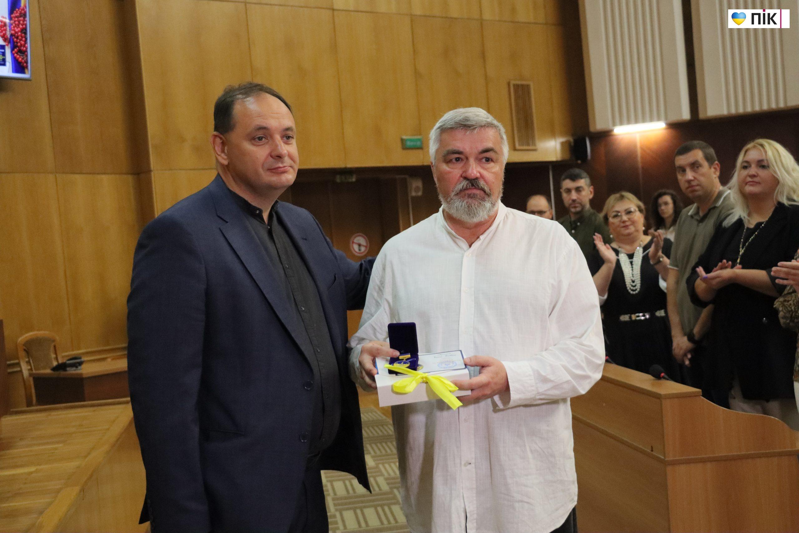 У Франківську відбулася позачергова сесія міської ради (ФОТОРЕПОРТАЖ) 27 IMG 6899 scaled