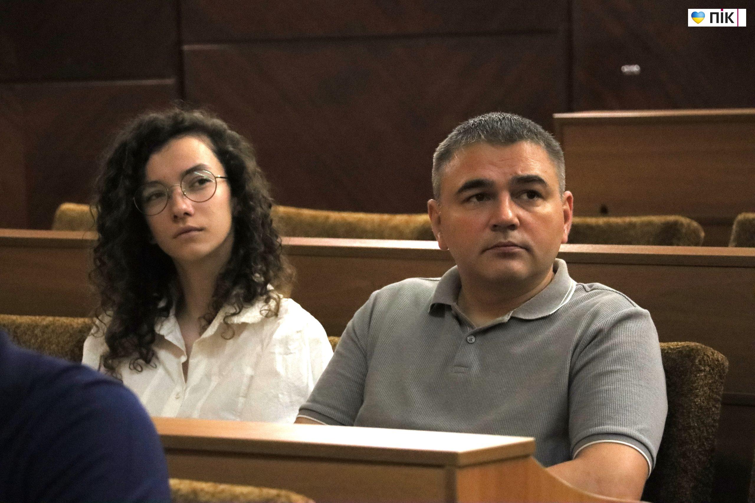 У Франківську відбулася позачергова сесія міської ради (ФОТОРЕПОРТАЖ) 33 IMG 6932 scaled