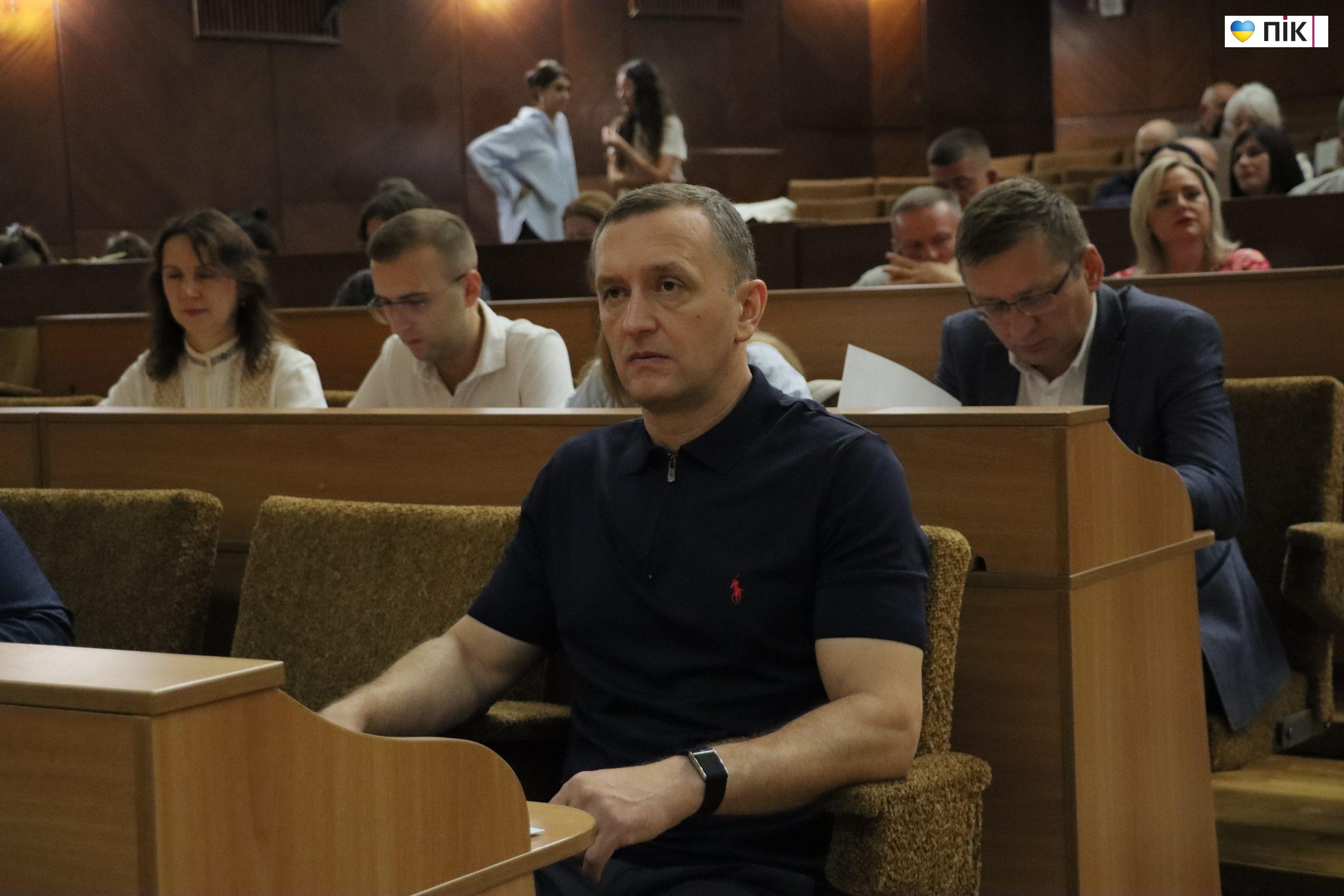 У Франківську відбулася позачергова сесія міської ради (ФОТОРЕПОРТАЖ) 36 IMG 6939 scaled