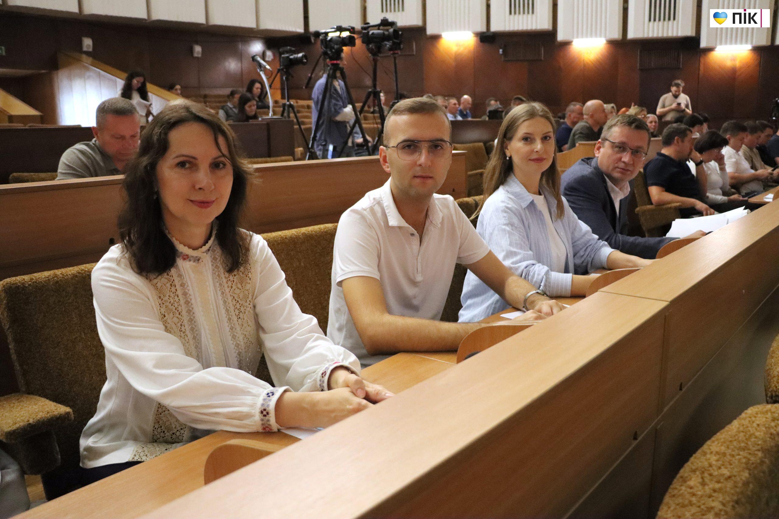 У Франківську відбулася позачергова сесія міської ради (ФОТОРЕПОРТАЖ) 52 IMG 7025 scaled