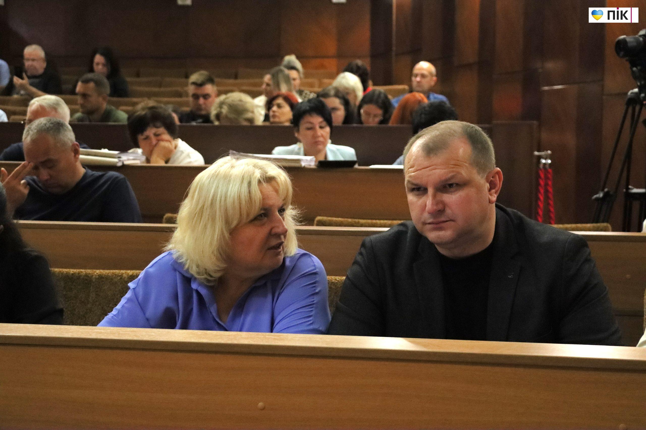 У Франківську відбулася позачергова сесія міської ради (ФОТОРЕПОРТАЖ) 2 IMG 7040 scaled