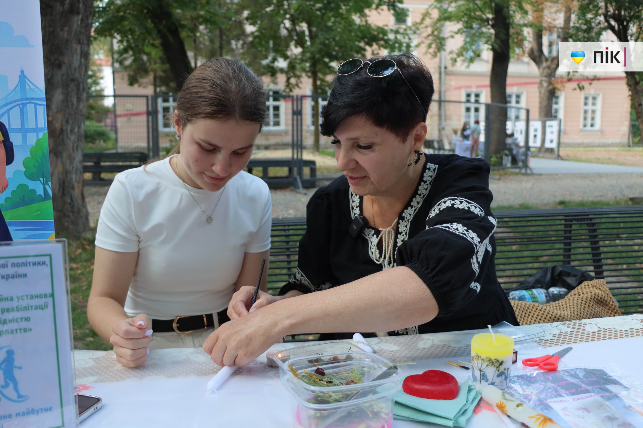 В Івано-Франківську відгуляли благодійне «Весілля у Палаці»: як це було (ФОТО) 11 IMG 8486 scaled