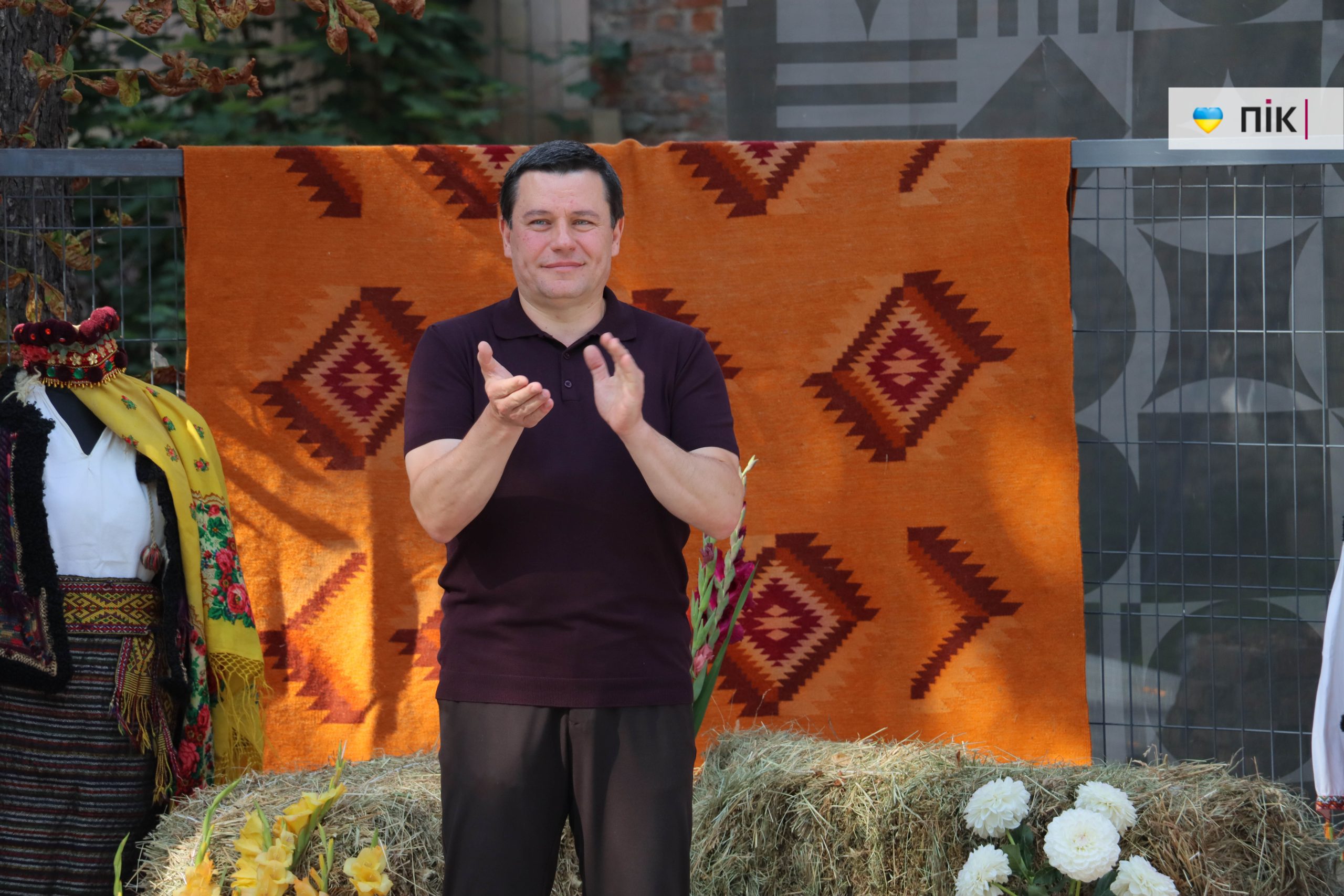 В Івано-Франківську відгуляли благодійне «Весілля у Палаці»: як це було (ФОТО) 24 IMG 8603 scaled