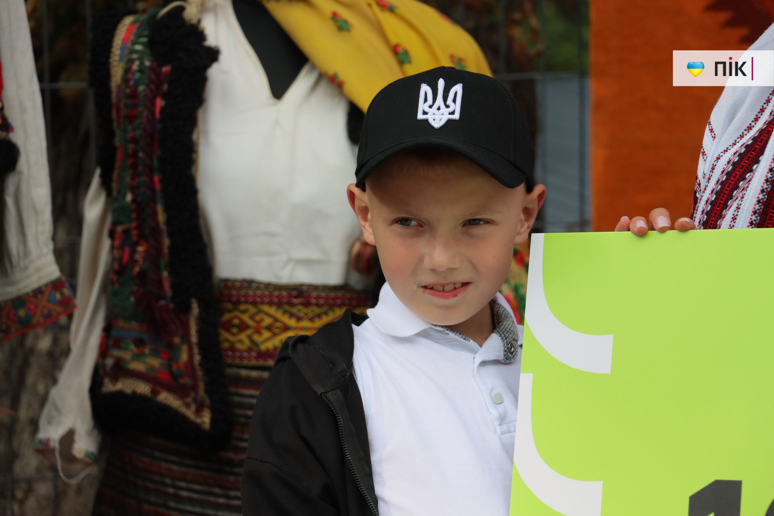 В Івано-Франківську відгуляли благодійне «Весілля у Палаці»: як це було (ФОТО) 29 IMG 8675 scaled