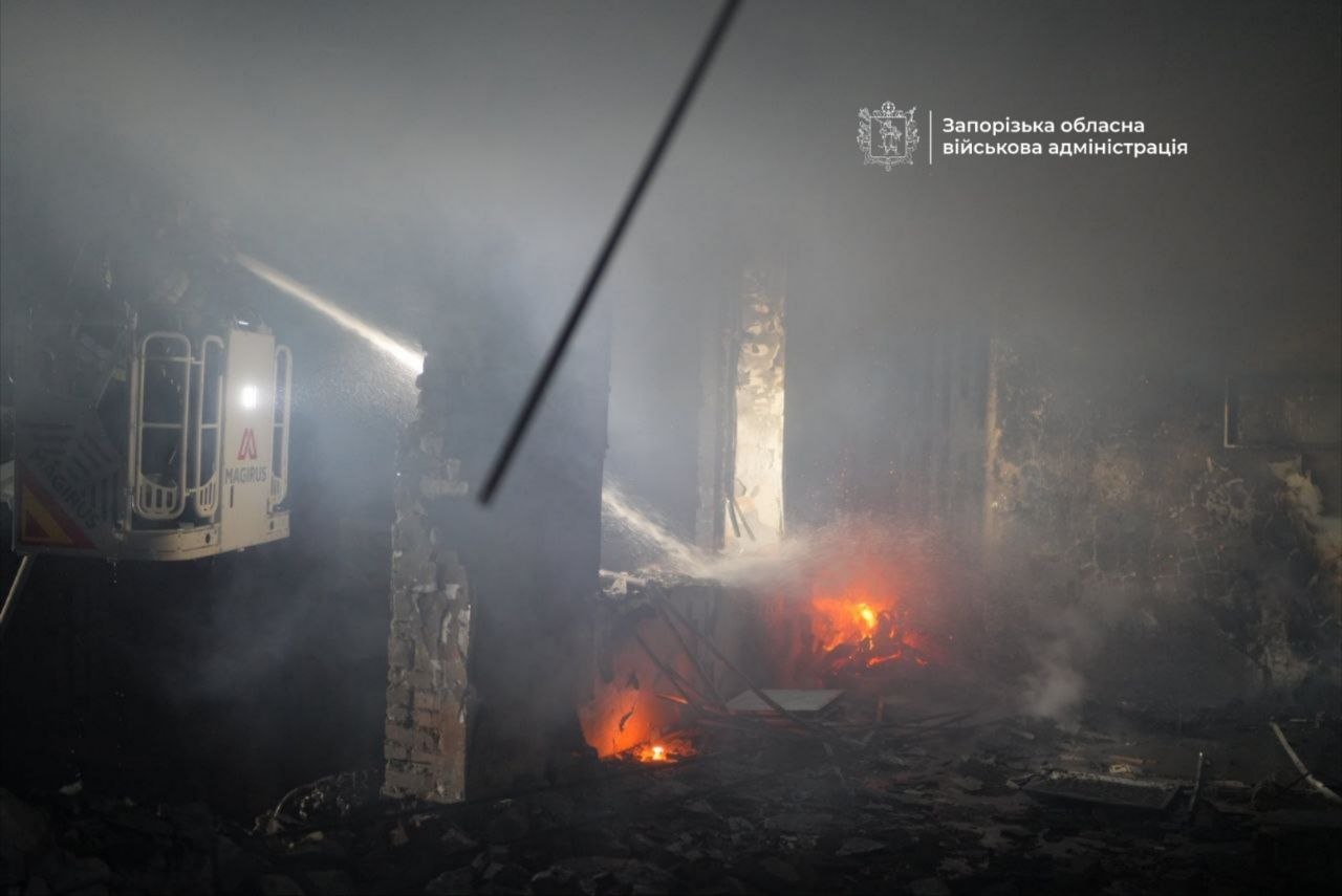 Внаслідок російської атаки по Запоріжжю загинула людина, ще шестеро - поранені (ФОТО) 2 photo 2026 08 19 00 55 58
