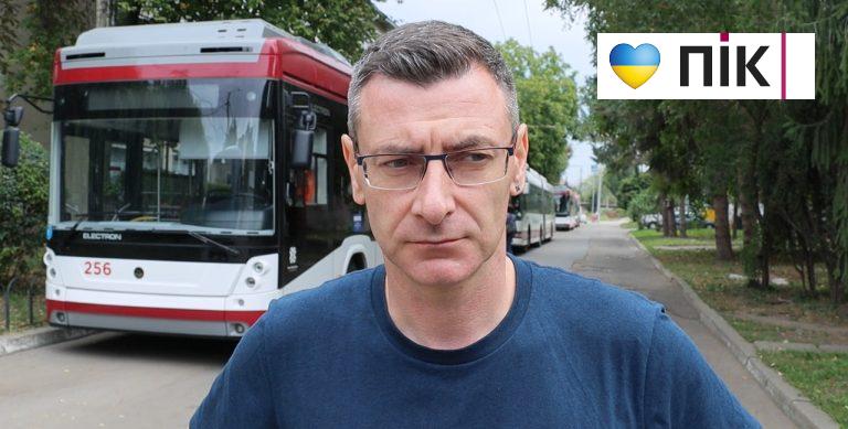 На маршрути Франківська щодня не виходять 13 автобусів: у чому причина