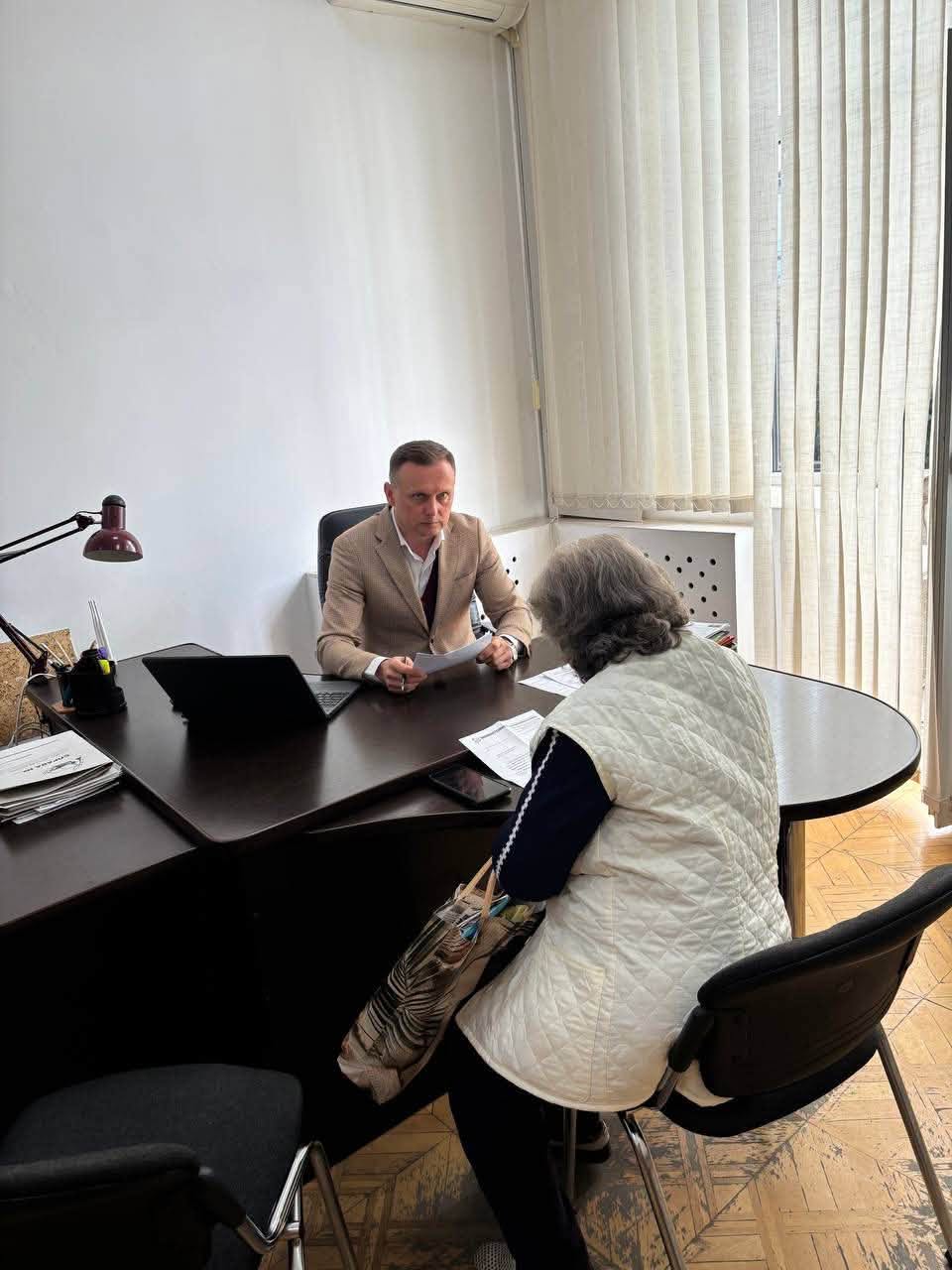 Михайло Смушак закликав франківців допомагати літнім батькам із комунальними проблемами (ФОТО) 3 794460605 1698314995629222 2569986345944456514 n
