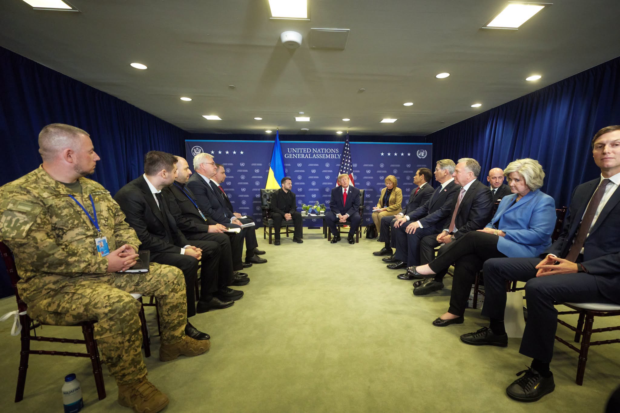 Зеленський і Трамп зустрілися у Нью-Йорку: про що говорили (ФОТО, ВІДЕО) 4 797188544 1422378183190501 3100323010663377349 n