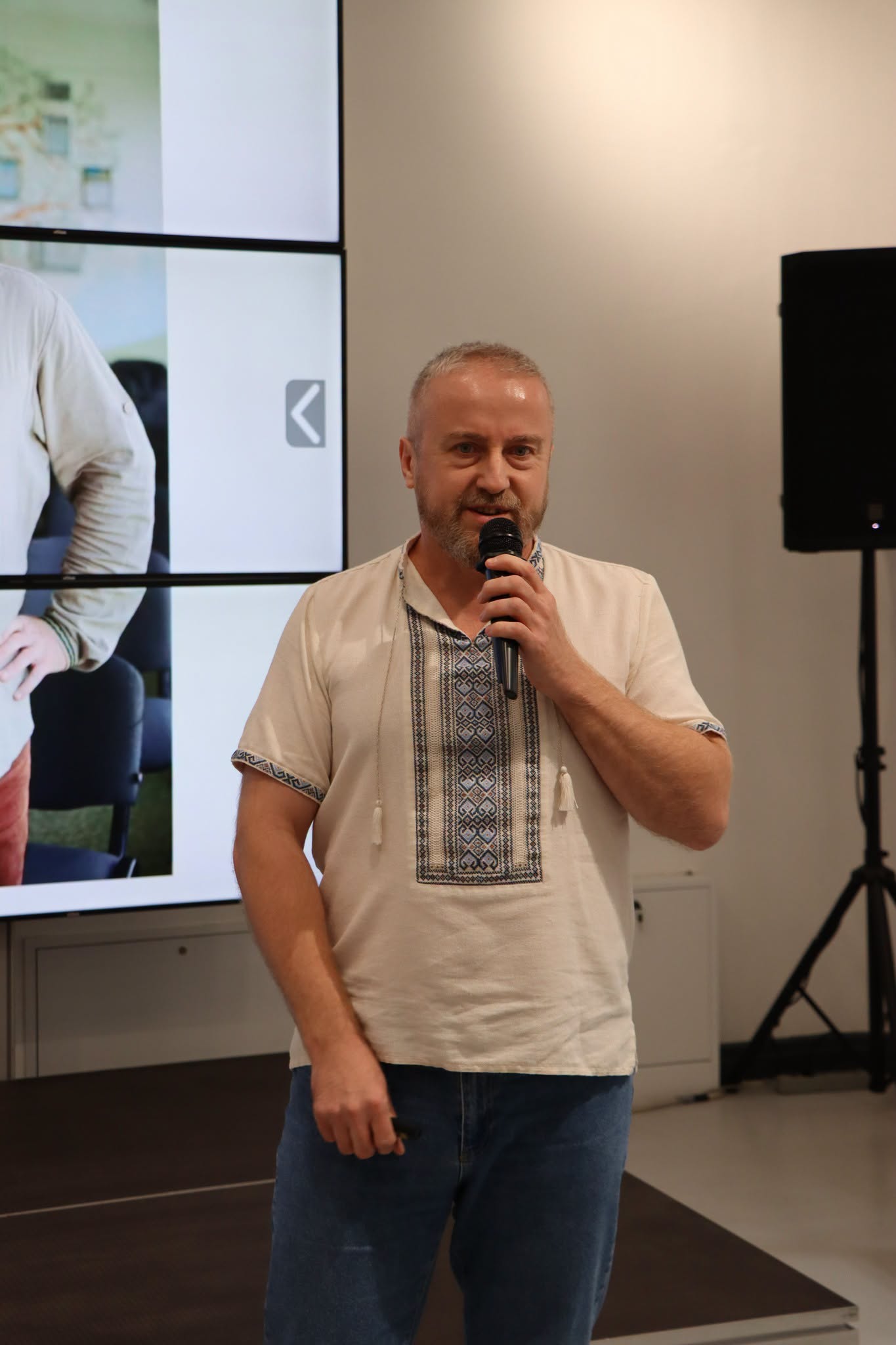 У Франківську обрали лауреатів педагогічної премії імені Богдана Ступарика (ФОТО) 2 799601805 1450677530243588 326710006608081055 n