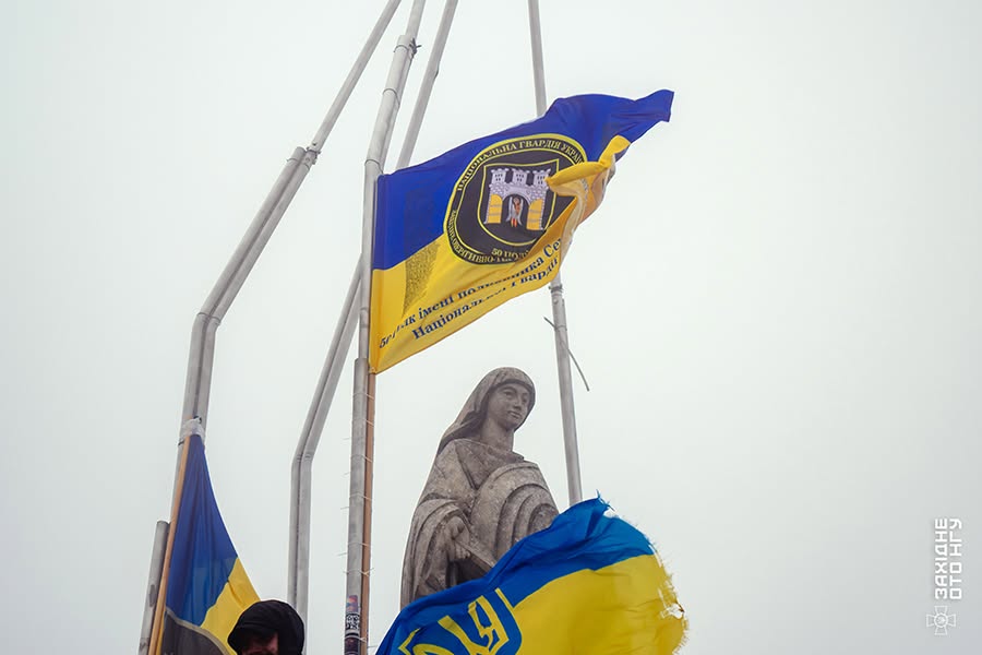 Родини загиблих і зниклих безвісти захисників разом із нацгвардійцями піднялися на гору Хом’як 3 807759604 1711605126609843 2394738873094559499 n