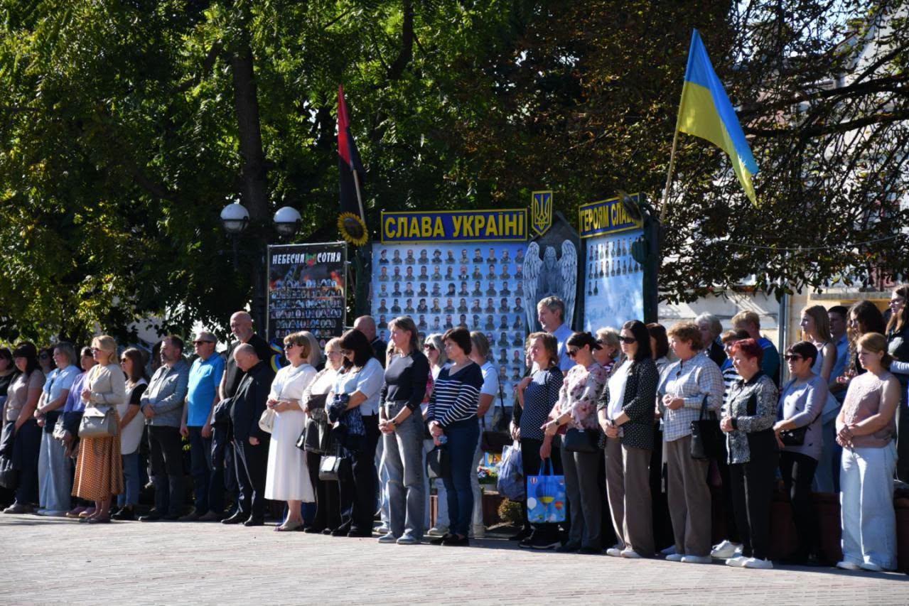 На Рогатинщині попрощалися із захисником Михайлом Грибом (ФОТО) 3 812991147 1480624923903893 6226512487649215880 n