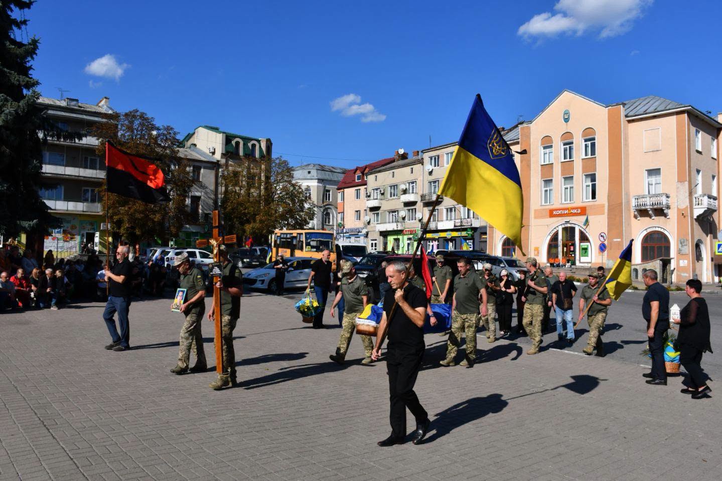 На Рогатинщині попрощалися із захисником Михайлом Грибом (ФОТО) 6 813372152 1396157599340190 6302636659512641738 n