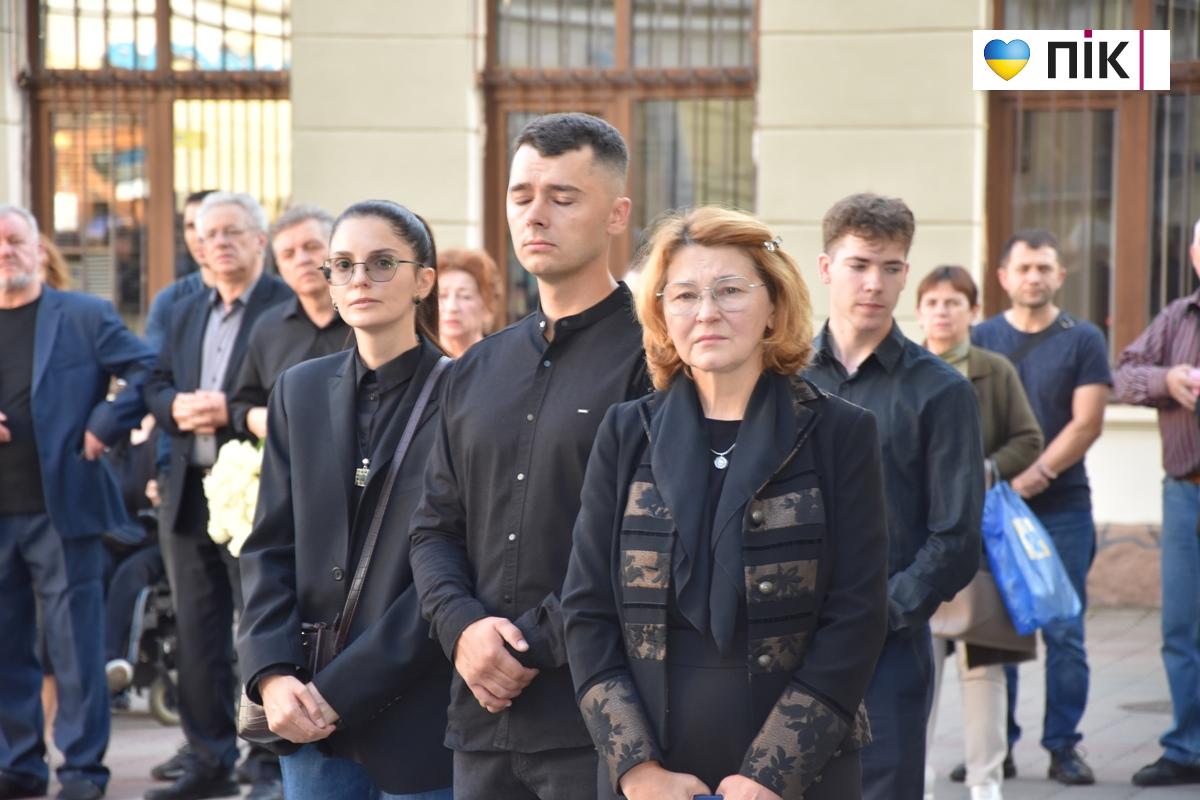 У Франківську прощаються з колишнім мером Віктором Анушкевичусом (ФОТО) 9 DSC 0163