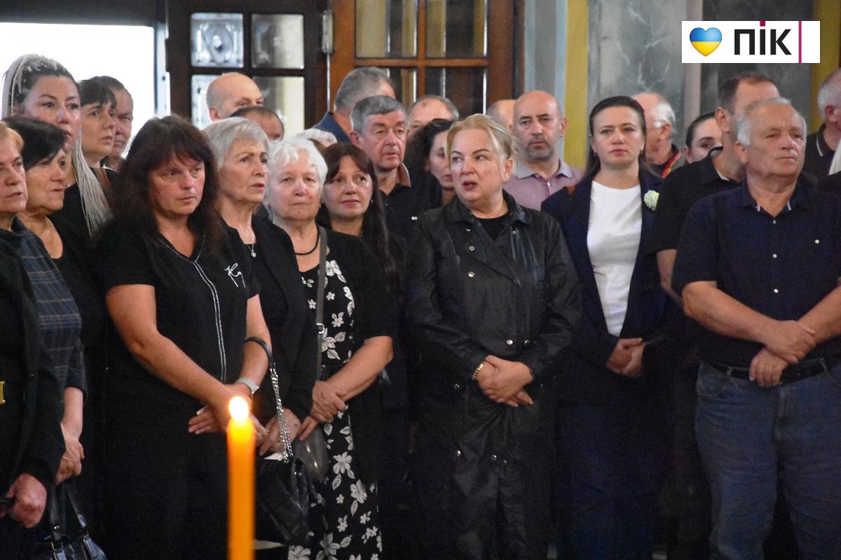 У Франківську прощаються з колишнім мером Віктором Анушкевичусом (ФОТО) 12 DSC 0172