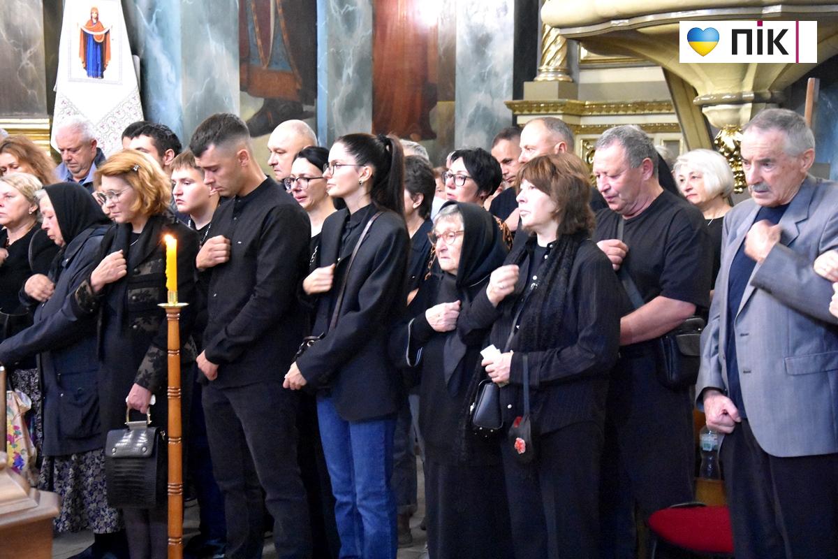 У Франківську прощаються з колишнім мером Віктором Анушкевичусом (ФОТО) 21 DSC 0210