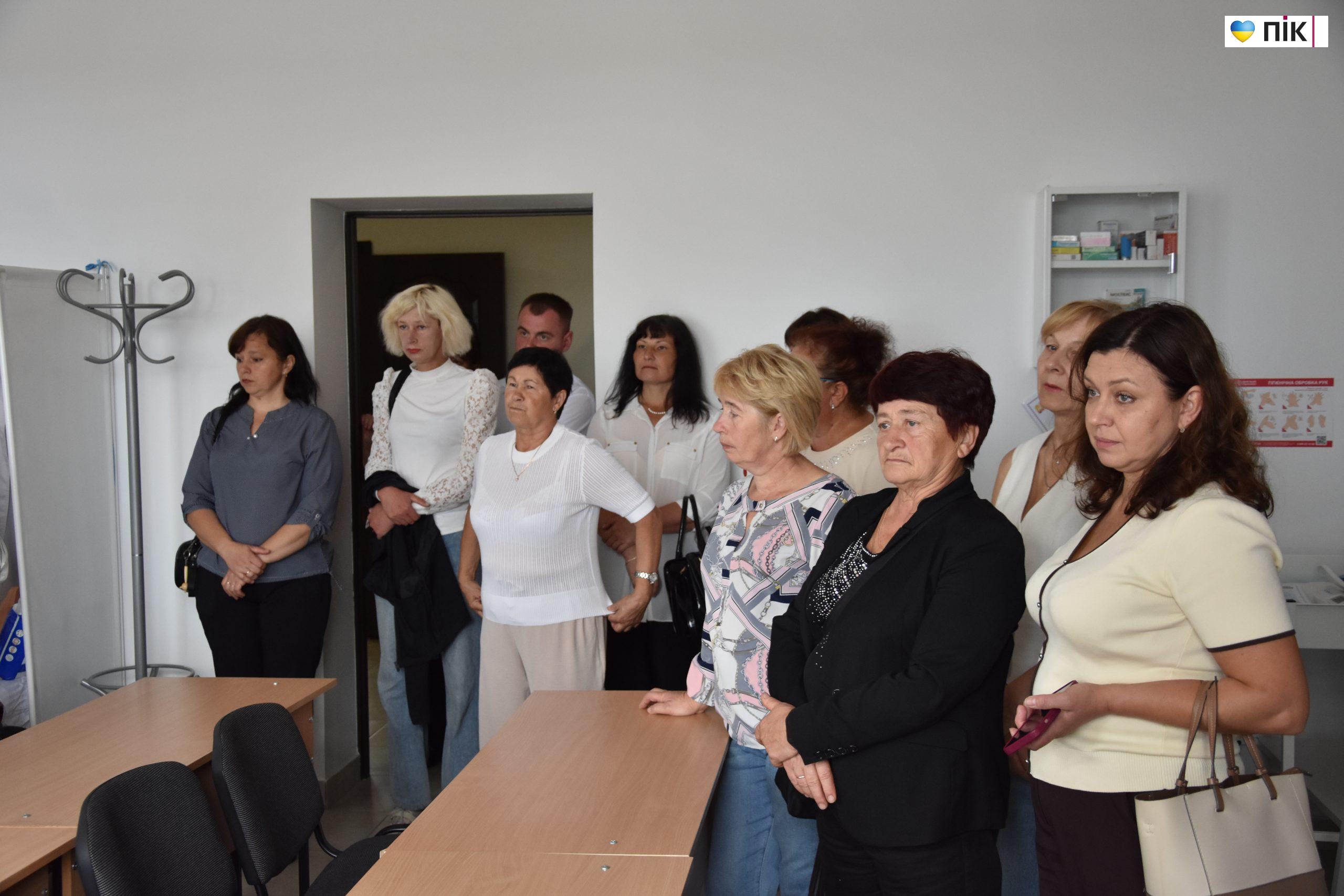 На Прикарпатті 30 людей здобули професію молодшої медсестри з догляду за хворими (ФОТО) 53 DSC 0817 scaled