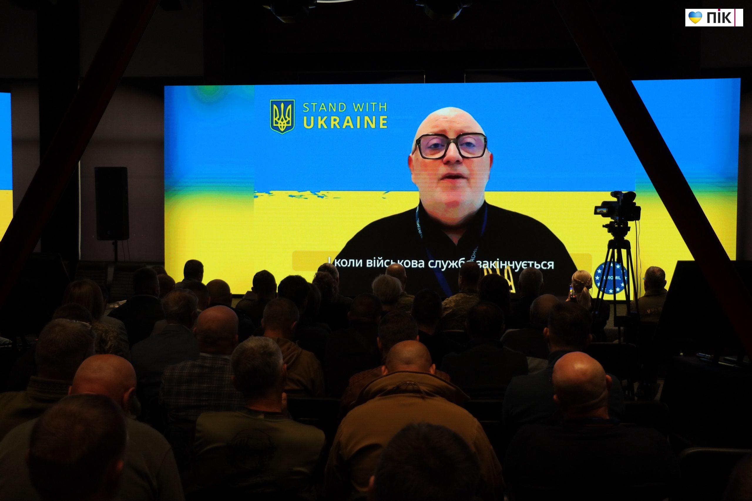 «Повага, комунікація та можливість знайти себе»: які проблеми ветеранів обговорювали на форумі в Івано-Франківську (ФОТО, ВІДЕО) 34 IMG 0681 scaled