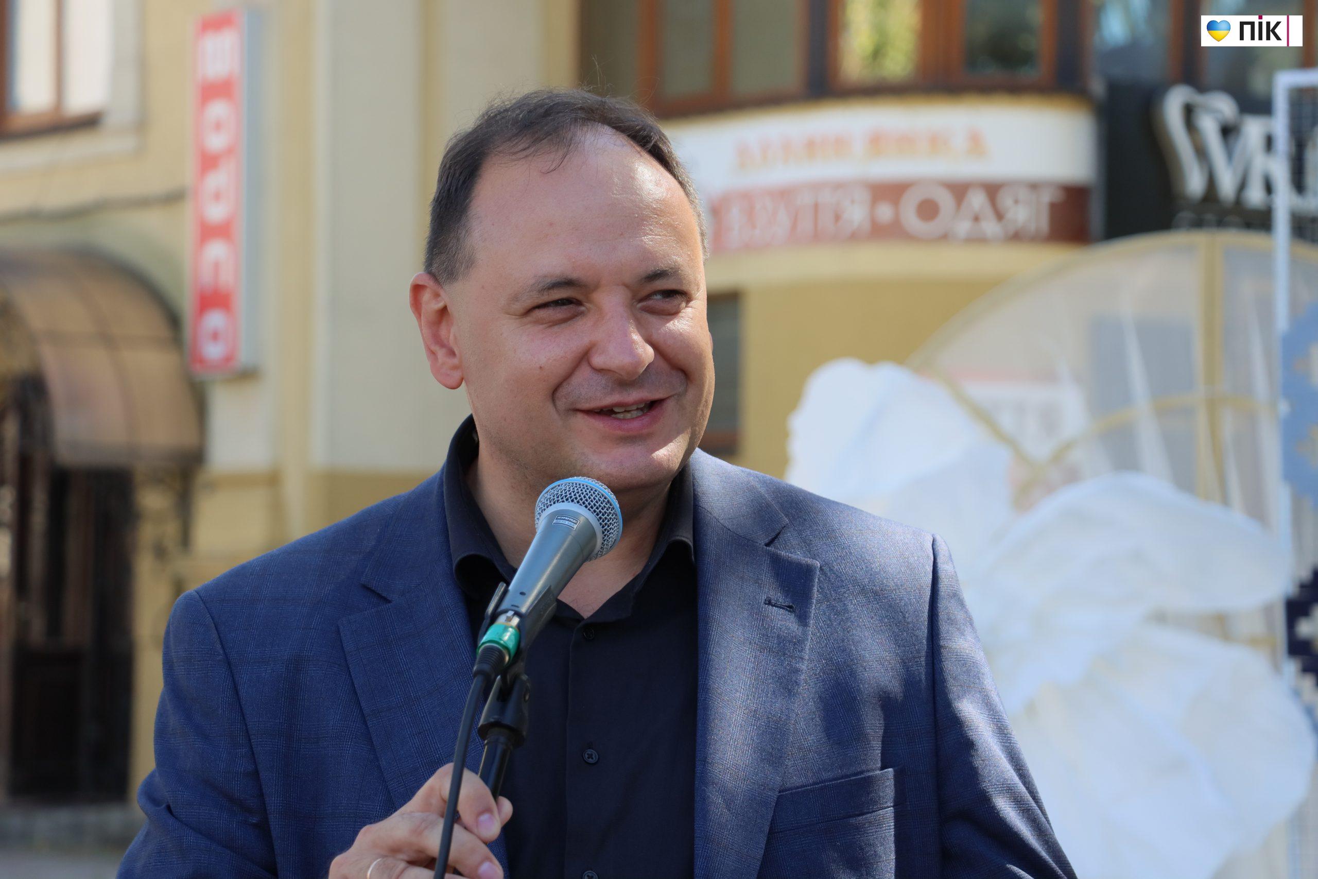 Сесія, молебень, пам'ятник бургомістру: день міста у Богородчанах-2026 (ФОТОРЕПОРТАЖ) 61 IMG 7904 scaled