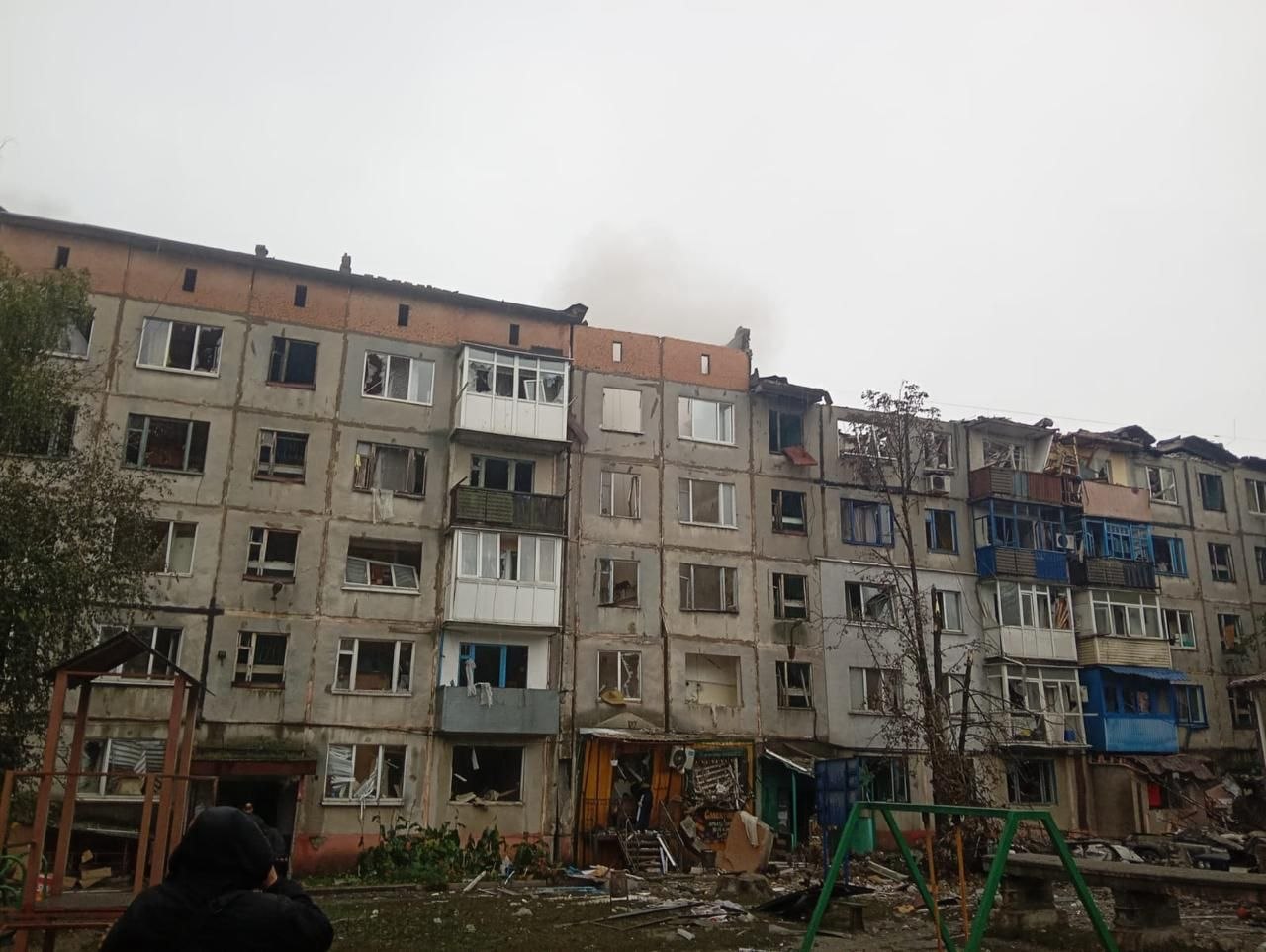 росіяни скинули авіабомби на Олександрівку: загинули четверо людей, є постраждалі (ФОТО) 1 photo 2026 09 23 14 32 12