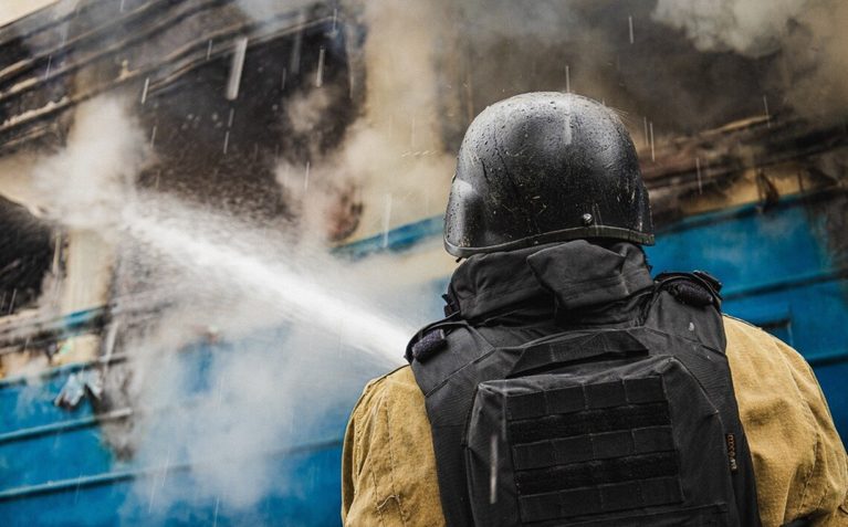 Росіяни атакували пасажирський електропоїзд у Харкові: шо відомо 9 245802 1 large
