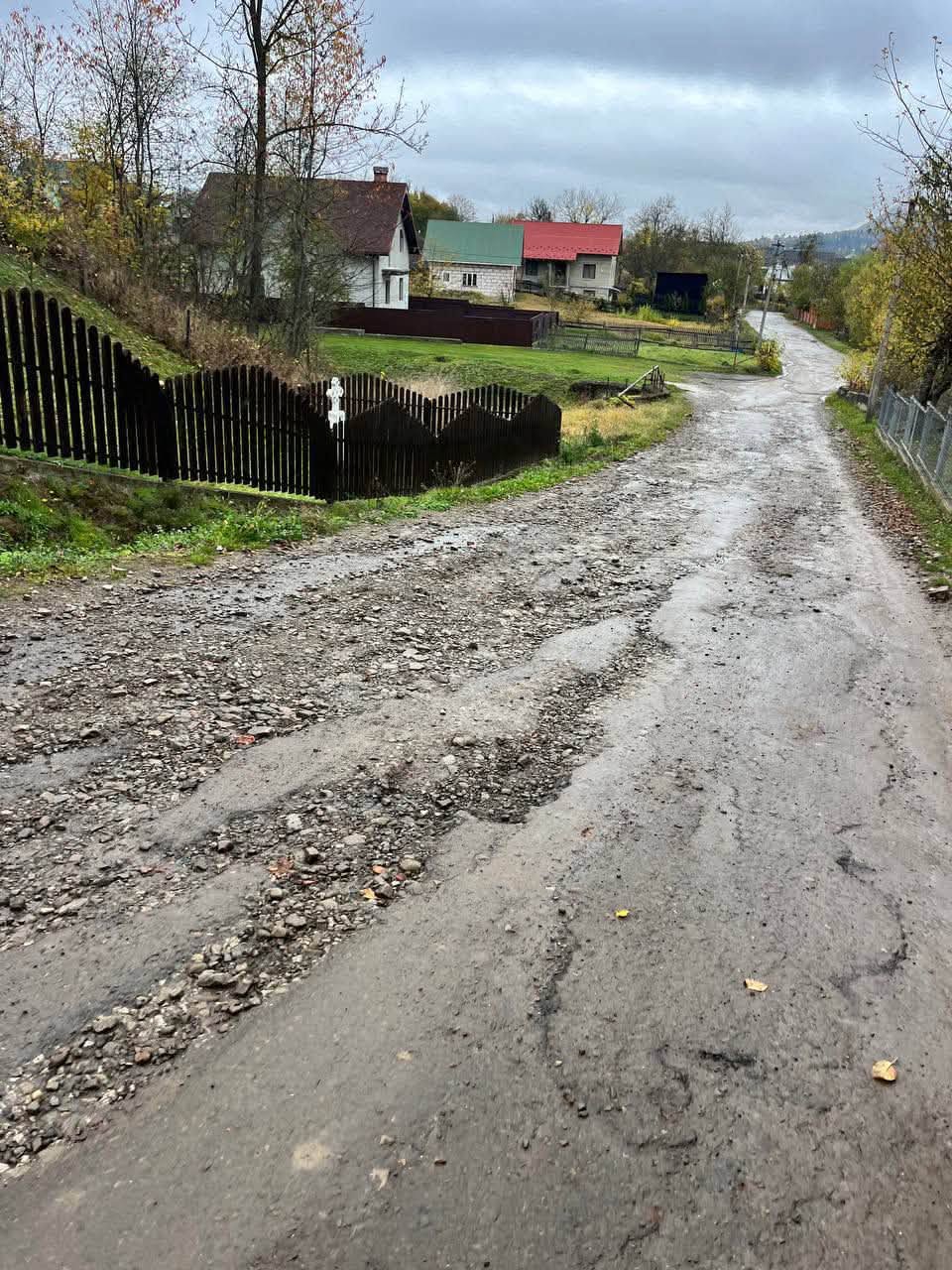 «11 сіл відремонтували, а нас оминули»: на Прикарпатті люди перекрили дорогу (ФОТО, ВІДЕО) 6 855693532 1147444844462321 3767139485624704793 n