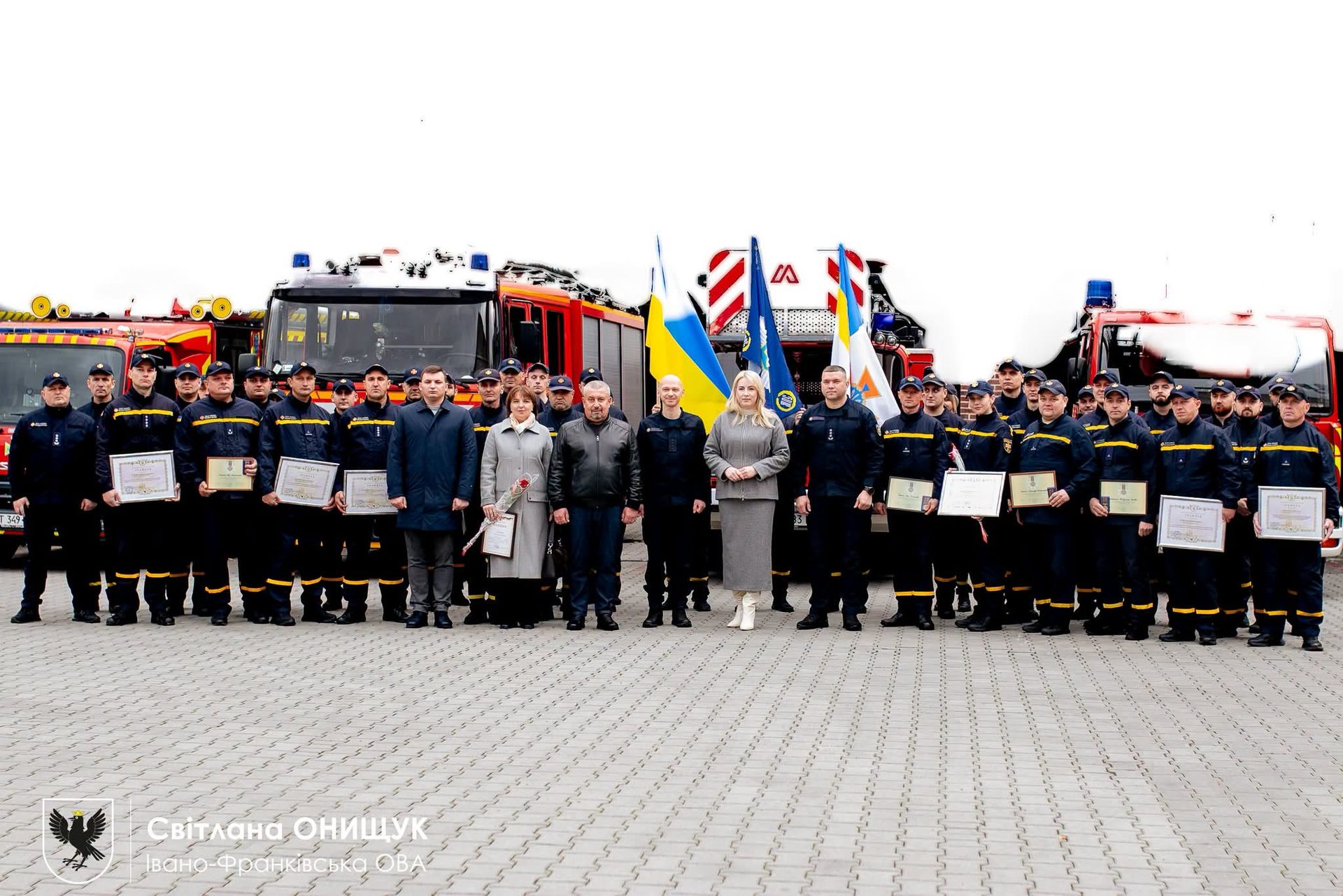 Для рятувальників Прикарпаття придбали 10 нових автомобілів: які громади їх отримали (ФОТО) 2 863414229 2318858212183180 1074768019965720119 n scaled 1