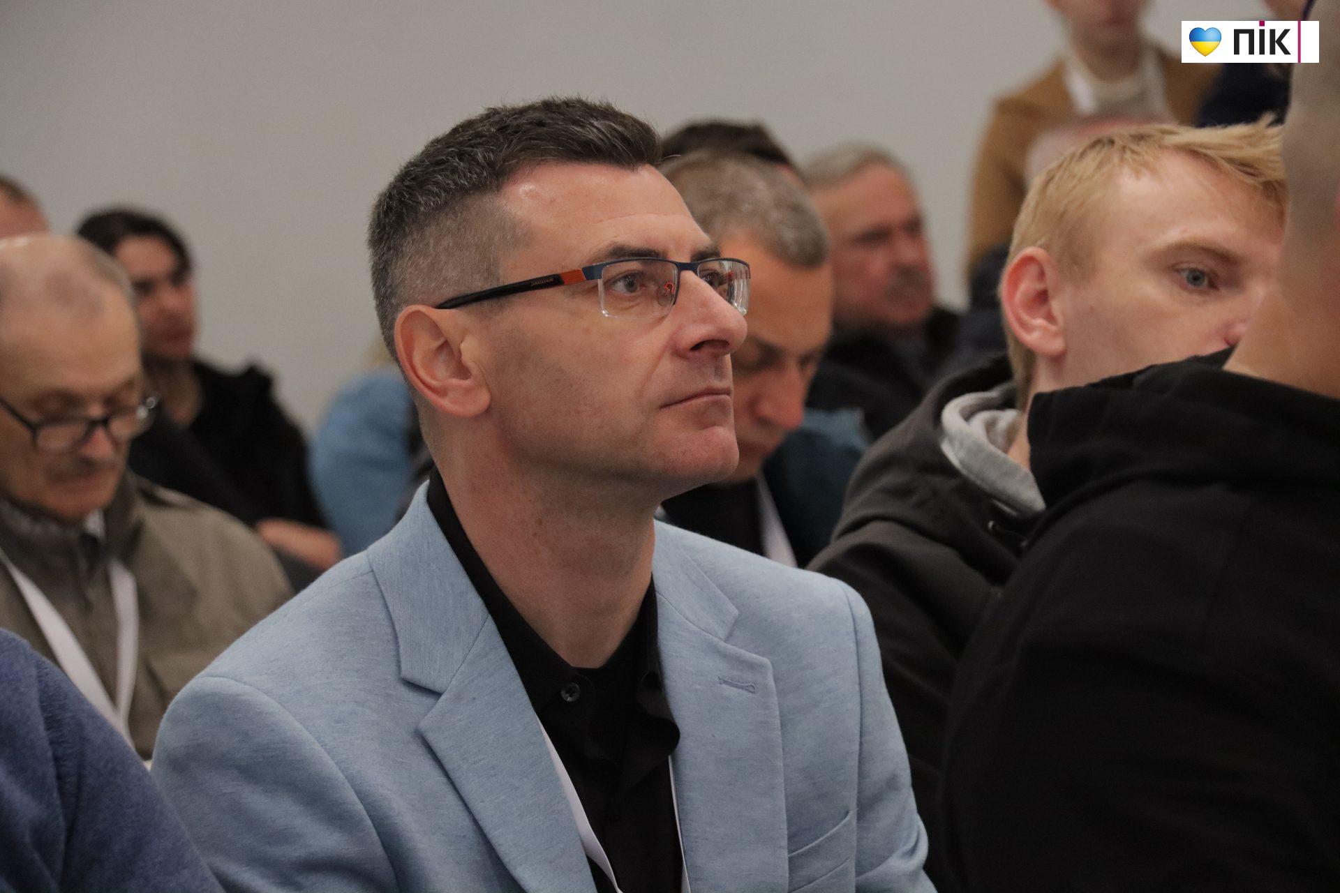 Від заторів до безпечних вулиць: у Франківську відбувся форум «Мобільність та безпека руху» (ФОТОРЕПОРТАЖ) 30 IMG 2465 scaled
