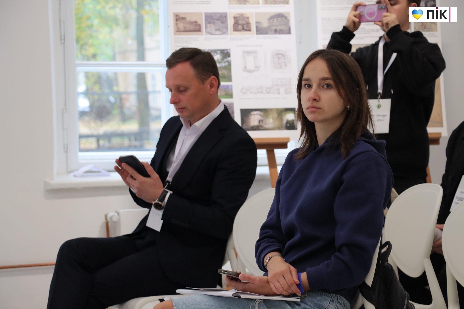 Від заторів до безпечних вулиць: у Франківську відбувся форум «Мобільність та безпека руху» (ФОТОРЕПОРТАЖ) 15 IMG 2550 scaled