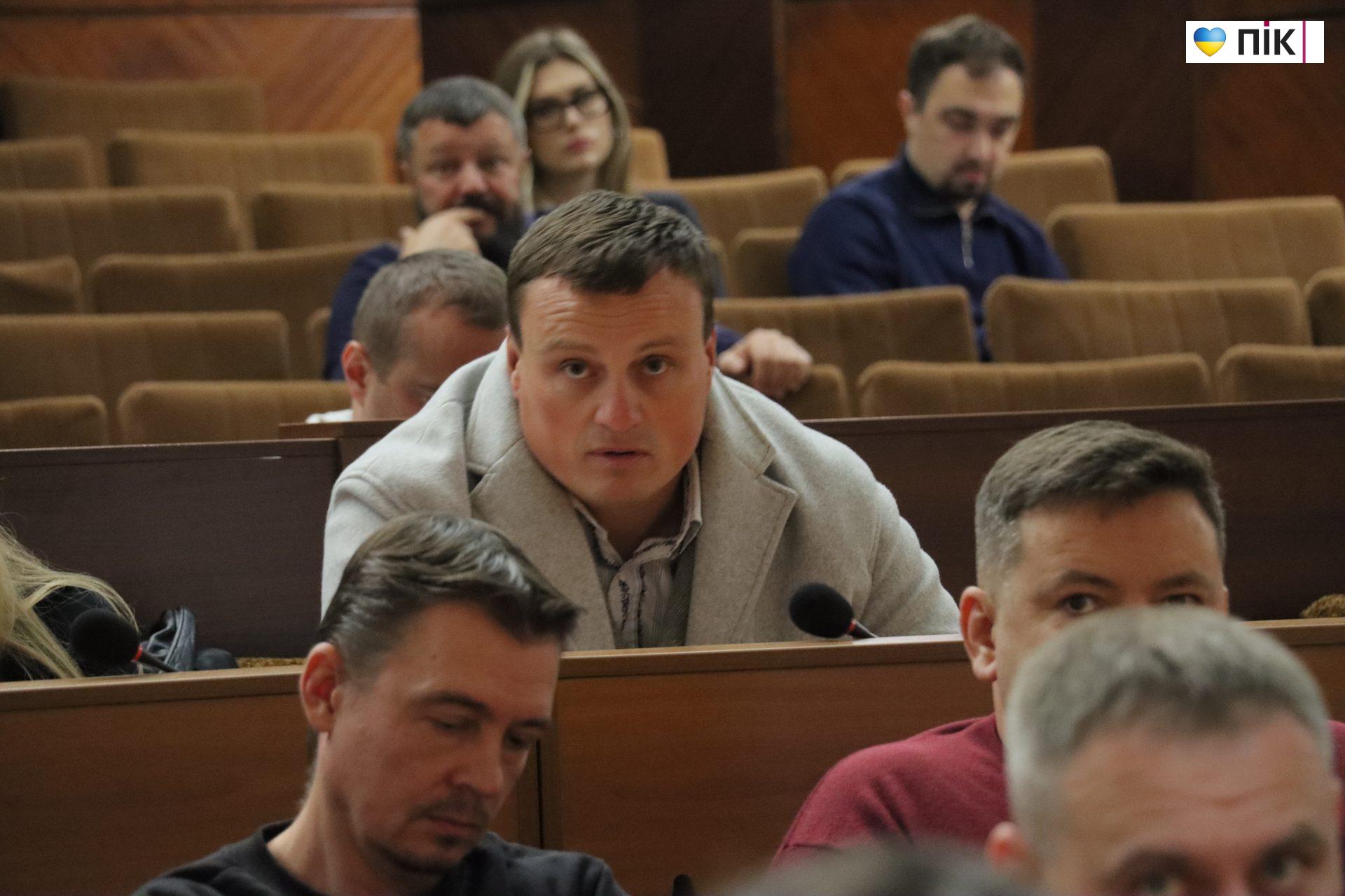 Позачергова сесія Франківської міськради: депутати погодили договір на постачання газу (ФОТО) 6 IMG 3230 scaled