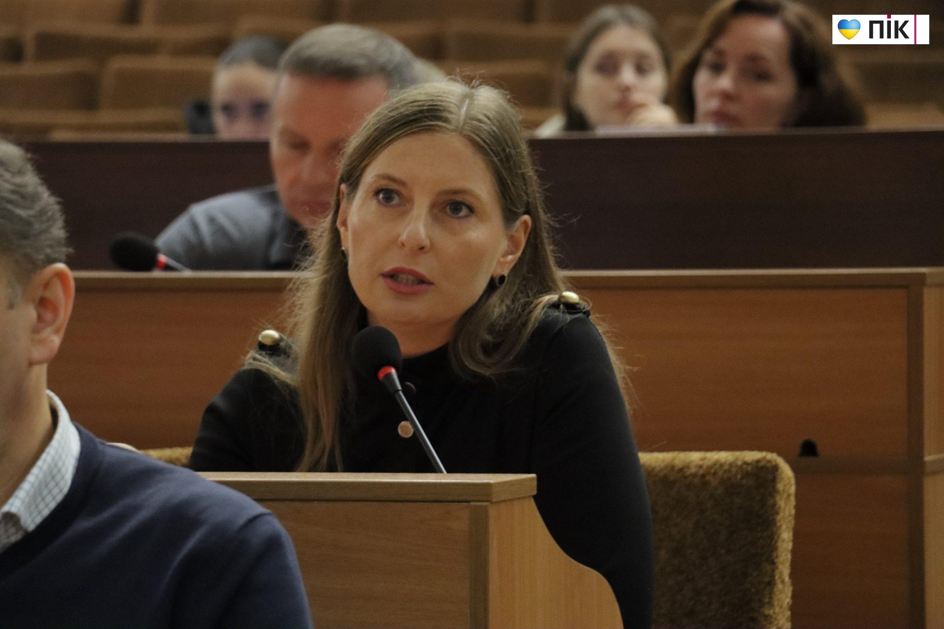 Позачергова сесія Франківської міськради: депутати погодили договір на постачання газу (ФОТО) 7 IMG 3274 scaled