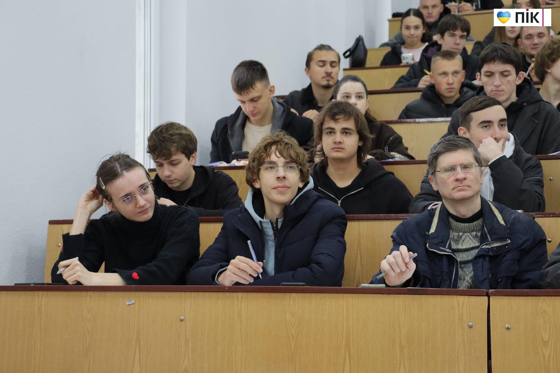 Студенти ІФНТУНГ долучилися до Радіодиктанту-2026 (ФОТО) 2 IMG 4307 scaled 1