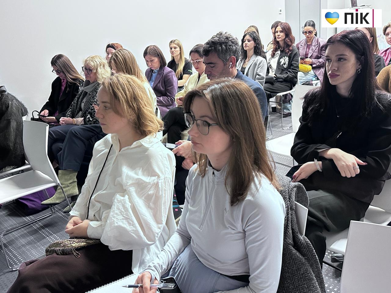 Нотатки з Lviv Fashion Week: мода в умовах війни – культурна дипломатія (ФОТО) 20 Lviv Fashion Week 104