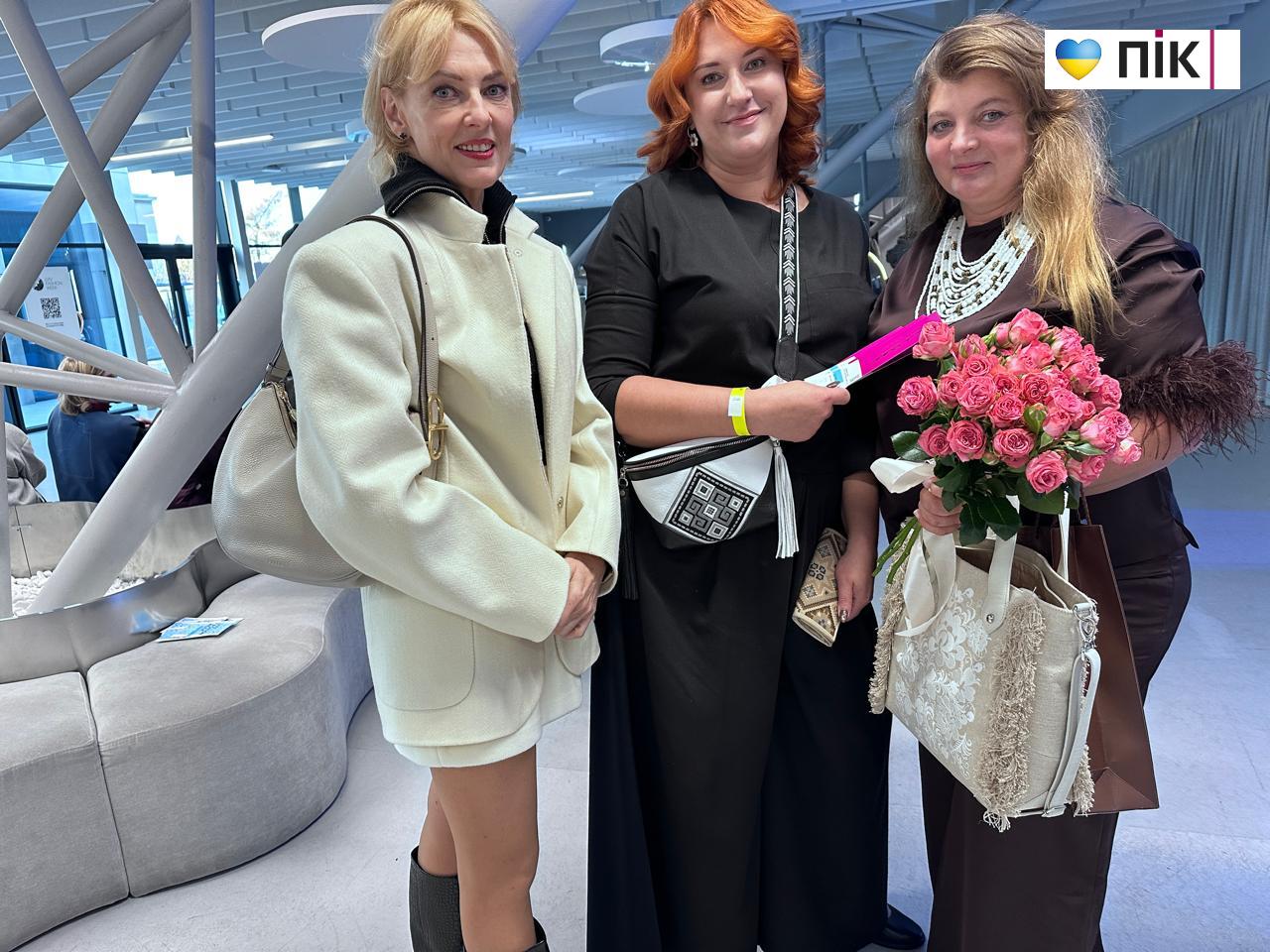 Нотатки з Lviv Fashion Week: мода в умовах війни – культурна дипломатія (ФОТО) 19 Lviv Fashion Week 105