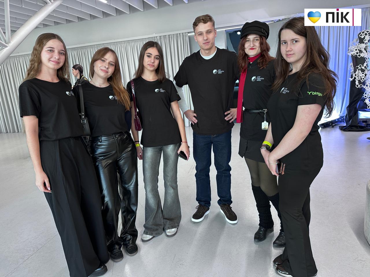 Нотатки з Lviv Fashion Week: мода в умовах війни – культурна дипломатія (ФОТО) 49 Lviv Fashion Week 12 1 1