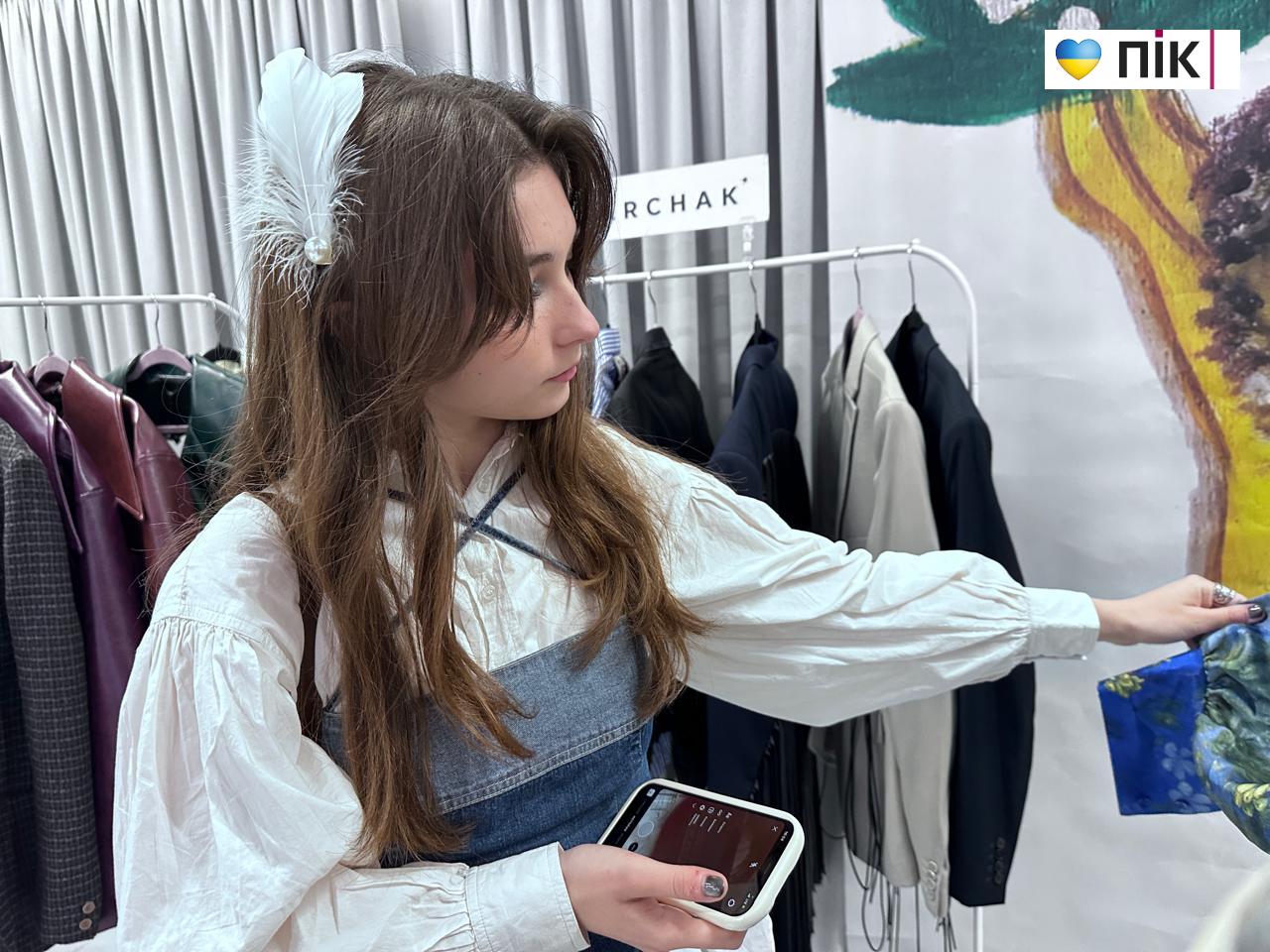 Нотатки з Lviv Fashion Week: мода в умовах війни – культурна дипломатія (ФОТО) 44 Lviv Fashion Week 3